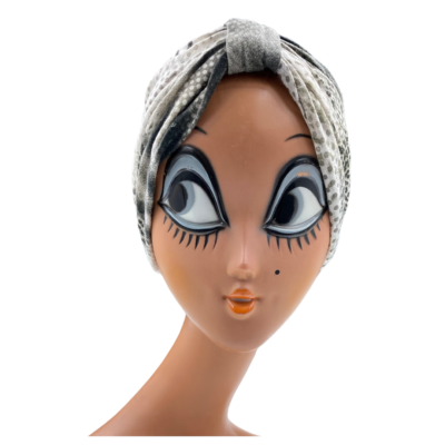 Bonnet de jour gris à motifs