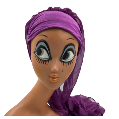 Bonnet violet avec bandeau voile à nouer