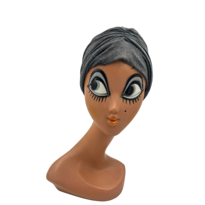 Bonnet de jour gris plissé