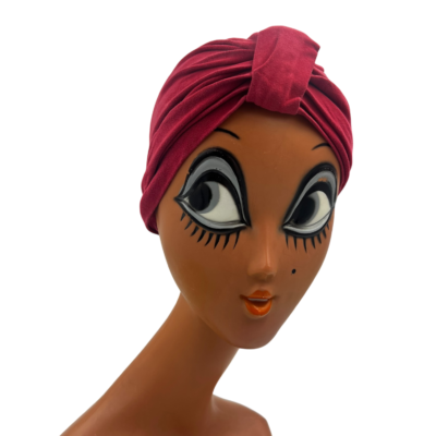 Bonnet de jour rouge rosé